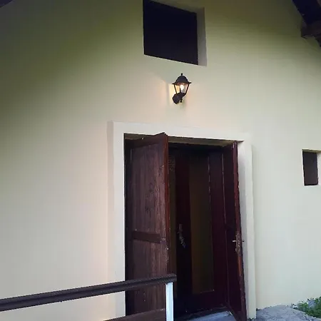 ロッジ House For Vacation Sarajevo 1946 *
